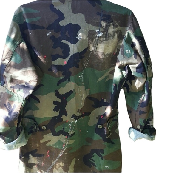 Custom Designed Camouflage Jacket Red Roses S - Picture 3 of 8